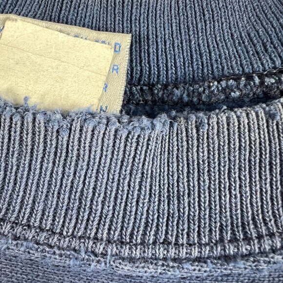 VTG 90s Notre Dame Fightin Irish Sweatshirt Extra Large Blue Thrashed Crewneck - Picture 3 of 16
